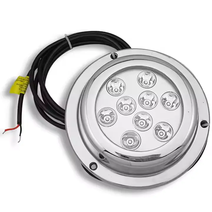 LED pod vodné svetlá lodí